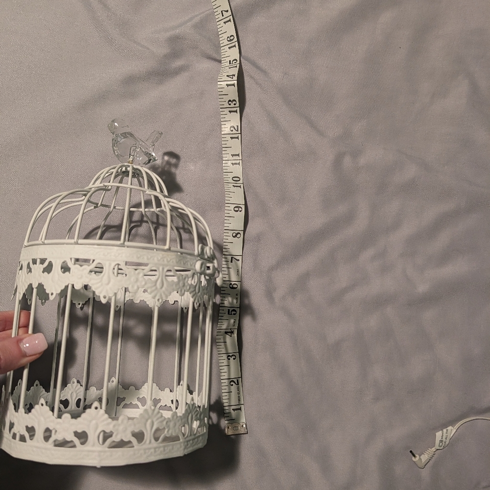 Home Collection White Ornate Lantern - Picture 7 of 8
